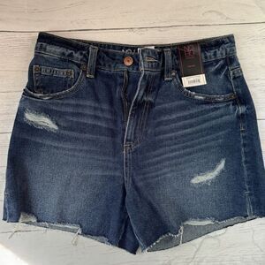 No Boundaries High Rise Distressed Midi Shorts Size 3 Dark Wash.